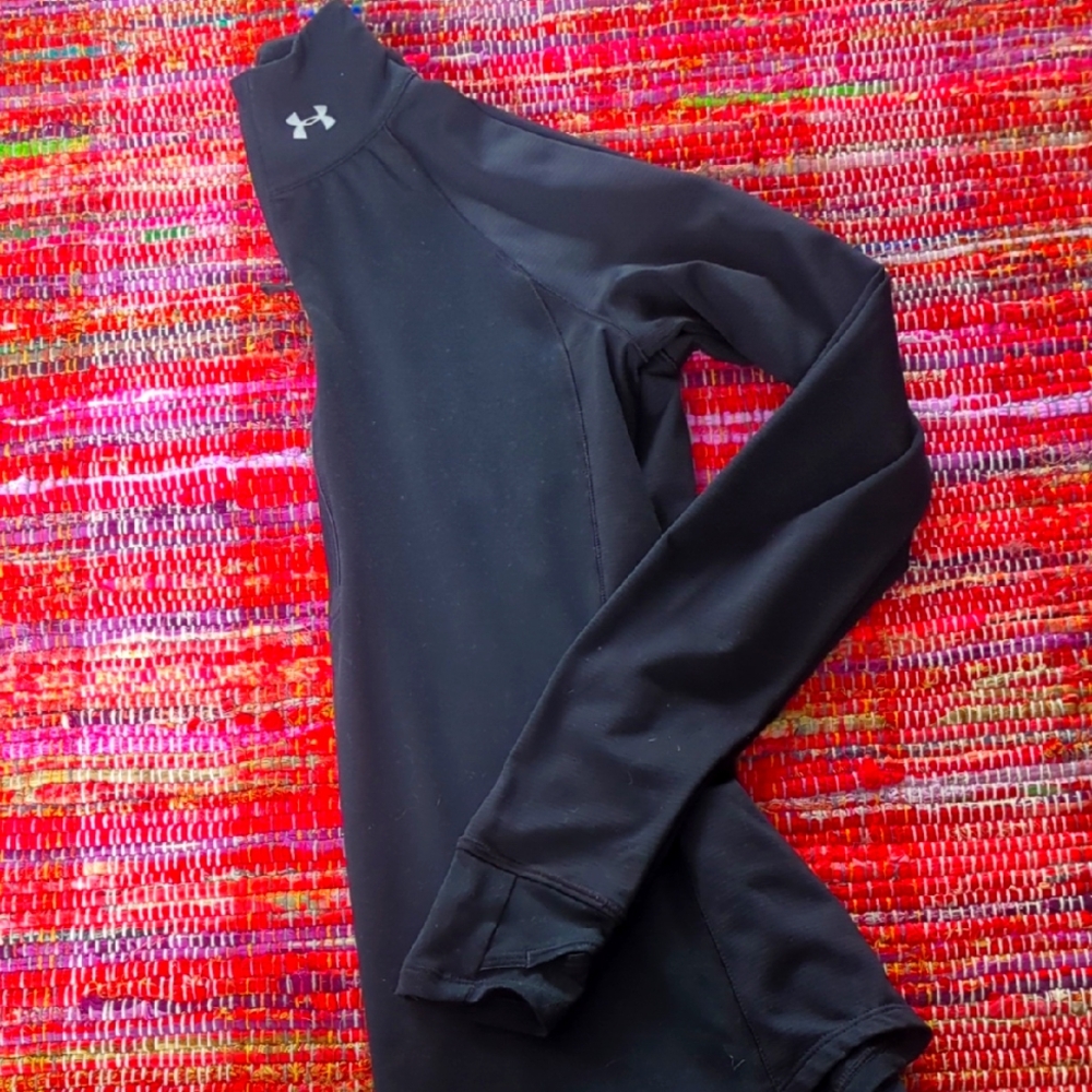 Under Armor Black 1/4 zip long sleeve